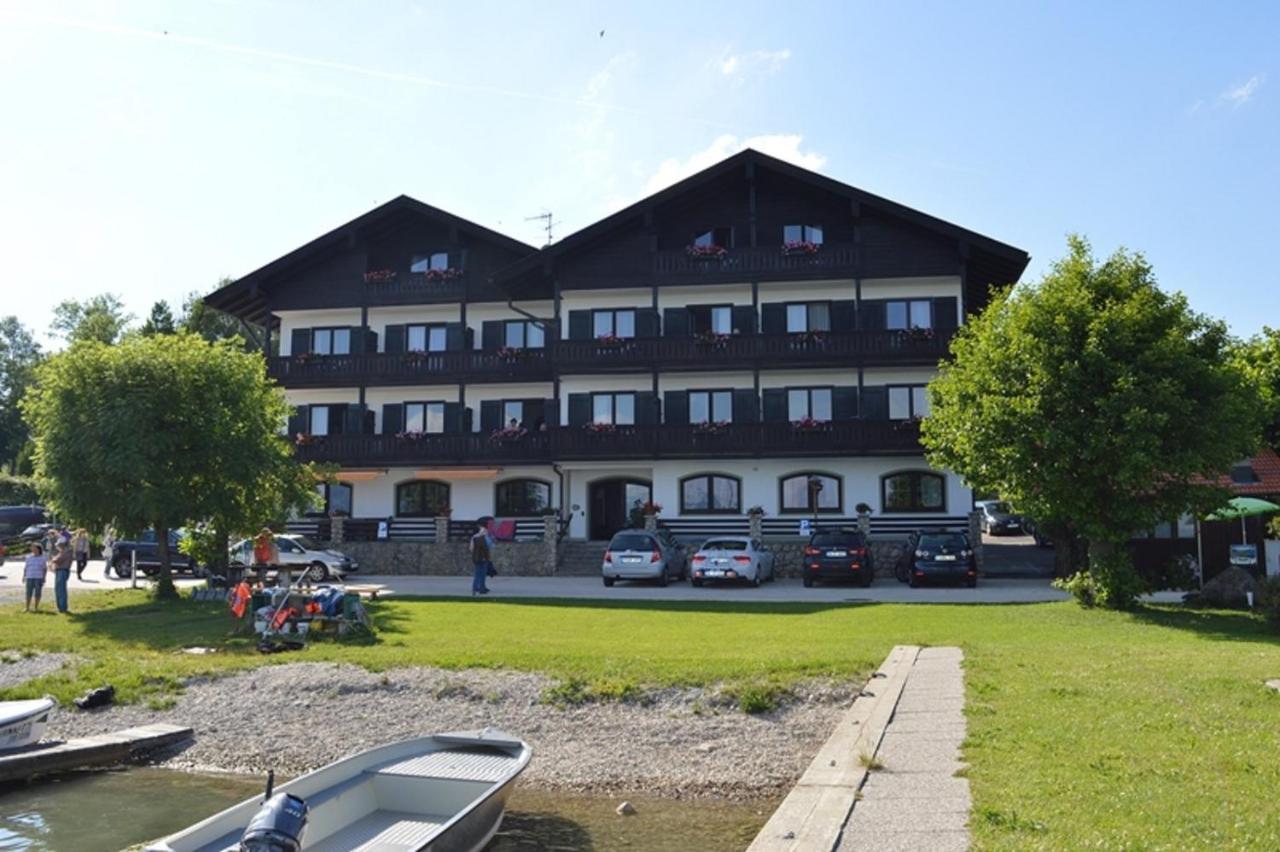 Gästehaus Grünäugl am See Gstadt am Chiemsee Exterior foto